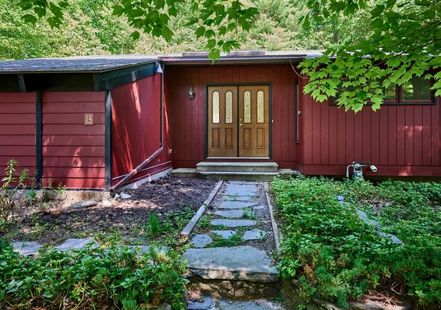 Photo 3 of Single family home for sale at 15 Red Fox Ln, Amherst, MA 01002 | MLS# 73532343 | Listing updated on 2026-08-20