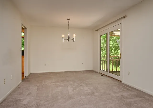 Photo 4 of Single family home for sale at 15 Red Fox Ln, Amherst, MA 01002 | MLS# 73532343 | Listing updated on 2026-08-20