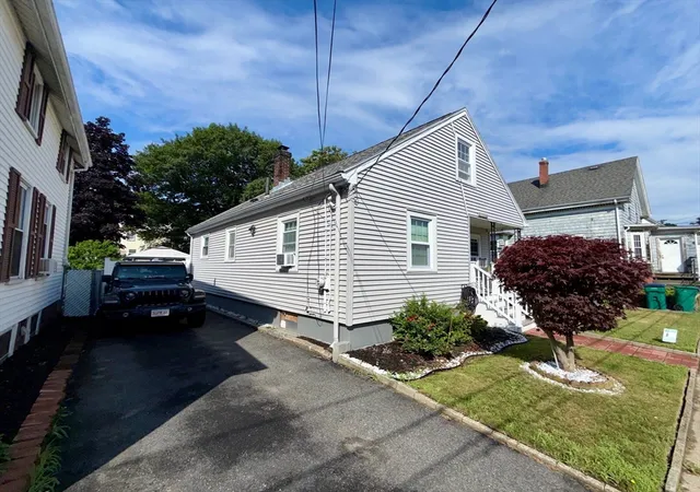 2nd image of 150 Jackson St, Lynn, MA 01902 | MLS# 73553344