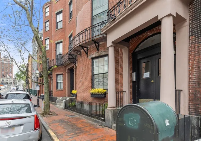 Homes for sale in Boston, MA | 27 Bowdoin Street, Boston, MA 02114 | Houzeo
