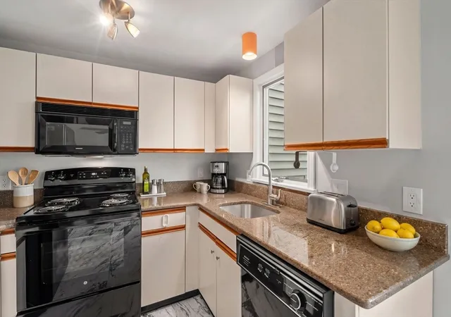 Photo 4 of Sale Pending at 85 Victoria Hts #85, Hyde Park, MA 02136 | MLS# 73556042 | Listing updated on 2026-08-18