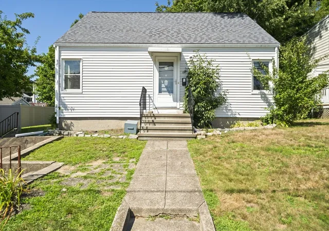 2nd image of 59 Apple Tree Ln, Weymouth, MA 02188 | MLS# 73559772