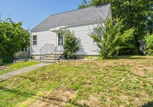 3rd image of 59 Apple Tree Ln, Weymouth, MA 02188 | MLS# 73559772