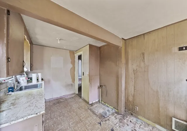 5th image of 59 Apple Tree Ln, Weymouth, MA 02188 | MLS# 73559772