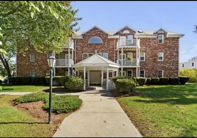 1st image of 19 Paris Street #203, Medford, MA 02155 | MLS# 73554489