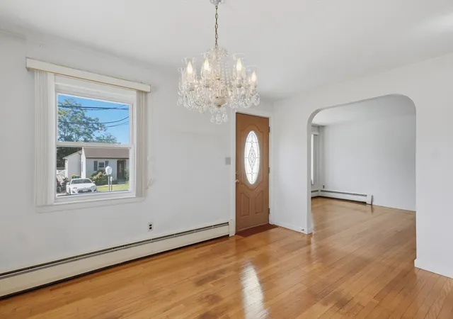Homes for sale in Woburn, MA | 7 Dewey Avenue, Woburn, MA 01801 | MLS# 73538225