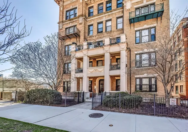 Homes for sale in Boston, MA | 448 Park Dr #1, Boston, MA 02215 | MLS# 73504327