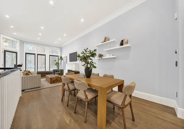 3rd image of 327-329 Shawmut Ave #1, Boston, MA 02118 | MLS# 73492576