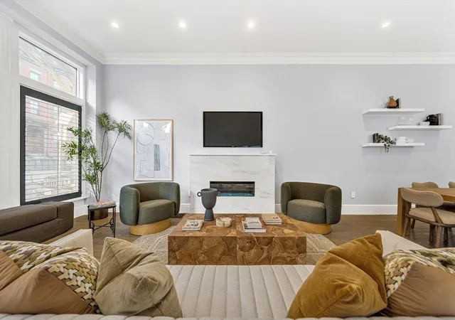 4th image of 327-329 Shawmut Ave #1, Boston, MA 02118 | MLS# 73492576