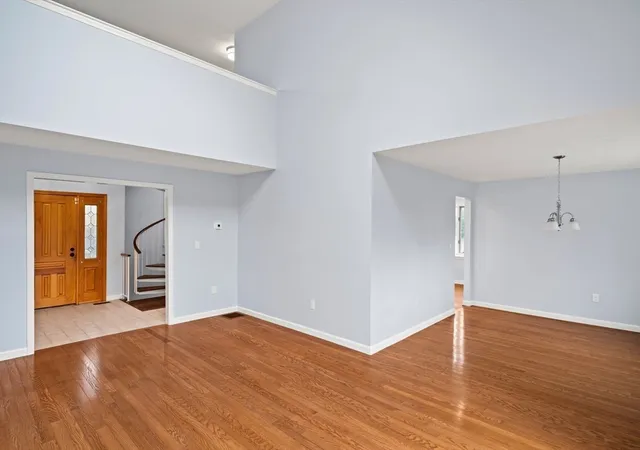 Homes for sale in Saugus, MA | 20 Blacksmith Way, Saugus, MA 01906 | MLS# 73509042