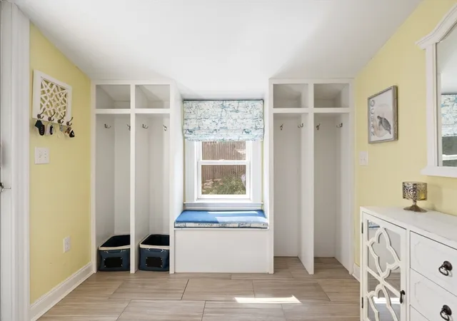 3rd image of 4 Olive Street, Newburyport, MA 01950 | MLS# 73517096