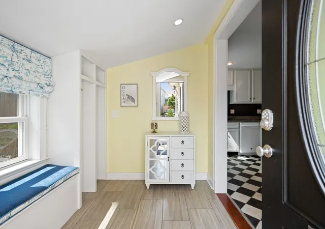 4th image of 4 Olive Street, Newburyport, MA 01950 | MLS# 73517096