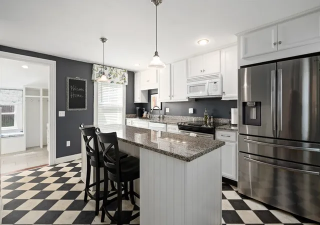 5th image of 4 Olive Street, Newburyport, MA 01950 | MLS# 73517096