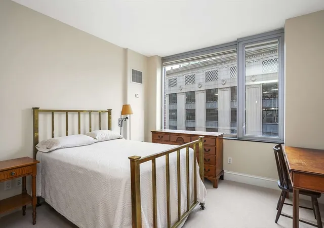 5th image of 1 Charles St S #602, Boston, MA 02116 | MLS# 73480132