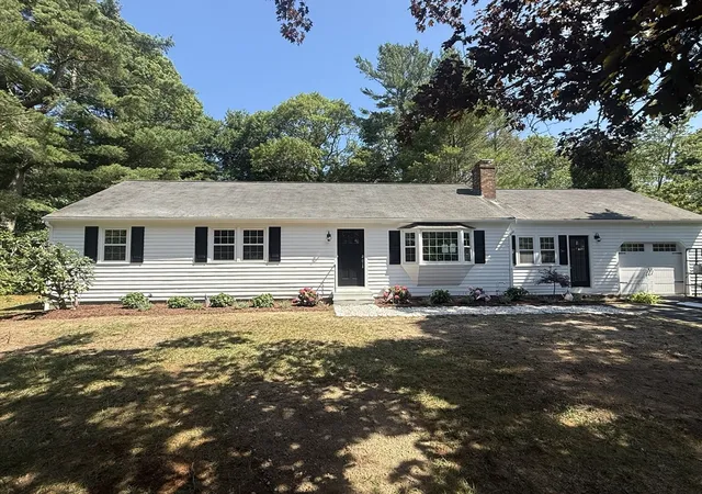 Homes for sale in Barnstable, MA | 17 Hadrada Lane, Barnstable, MA 02632 | MLS# 73547633