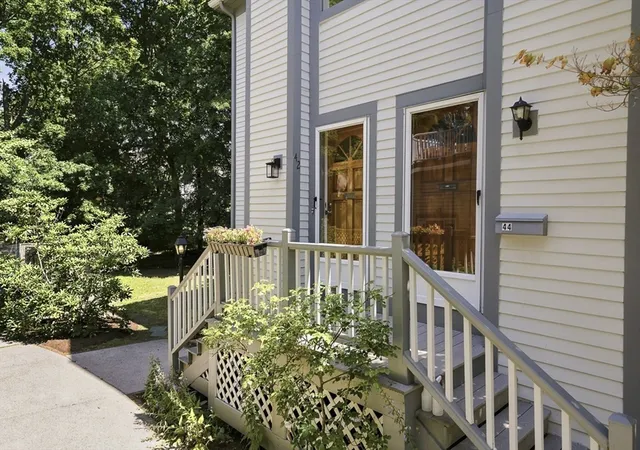 5th image of 42 Lewis Ave, Arlington, MA 02474