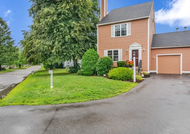 2nd image of 157 Whittier Meadows Dr #157, Amesbury, MA 01913 | MLS# 73558779