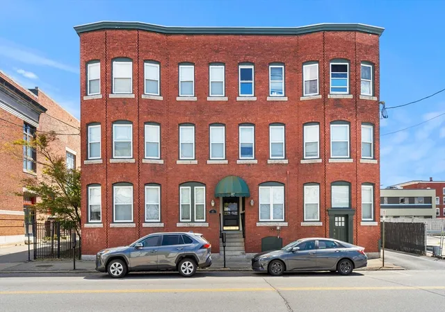 1st image of 97 Bridge St, Manchester, NH 03101 | MLS# 73551473