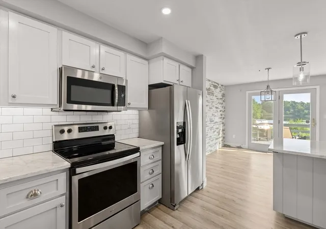 4th image of 241 Carver Rd, Plymouth, MA 02360