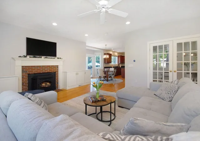 3rd image of 4 Lanes End Rd, Stow, MA 01775 | MLS# 73529376