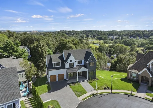 Photo 3 of Single family home for sale at 4 Oneil Way, Saugus, MA 01906 | MLS# 73539575 | Listing updated on 2026-10-05