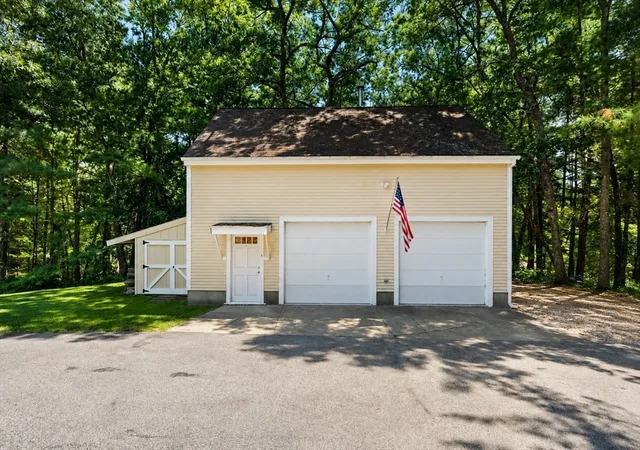 Photo 4 of Single family home for sale at 74 Lakeview Rd, Foxboro, MA 02035 | MLS# 73558140 | Listing updated on 2026-08-19
