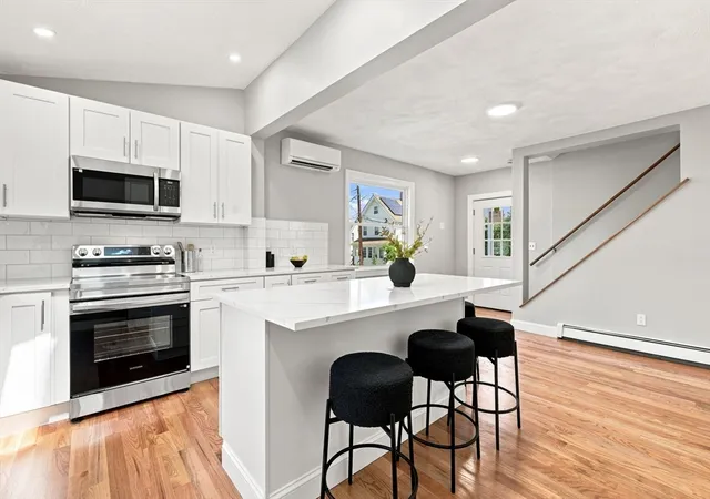 4th image of 25 Leland St, Malden, MA 02148 | MLS# 73561115