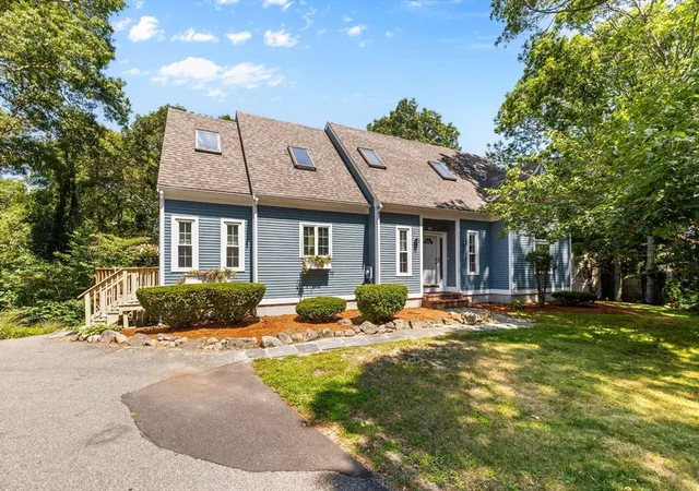 Photo 3 of Single family home for sale at 42 Mattapan St, Teaticket, MA 02536 | MLS# 73566533 | Listing updated on 2026-09-18