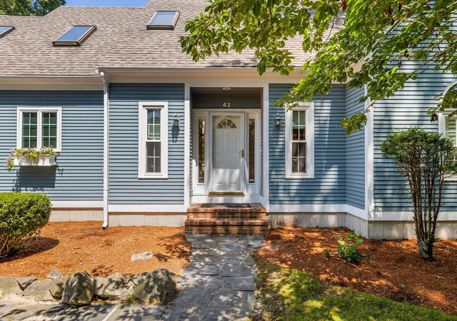 Photo 4 of Single family home for sale at 42 Mattapan St, Teaticket, MA 02536 | MLS# 73566533 | Listing updated on 2026-09-18