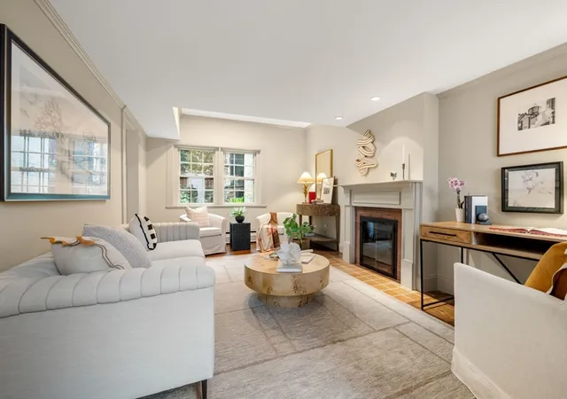 Homes for sale in Boston, MA | 21 Walnut #M, Boston, MA 02108 | MLS# 73549276