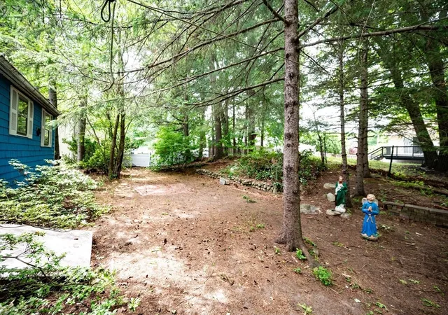 2nd image of 84 Hemlock Dr, Fitchburg, MA 01420 | MLS# 73534922