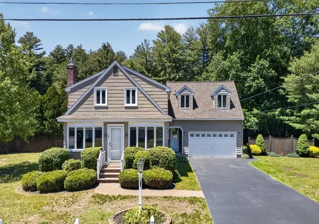 2nd image of 177 Marshall St, Tewksbury, MA 01876 | MLS# 73536114