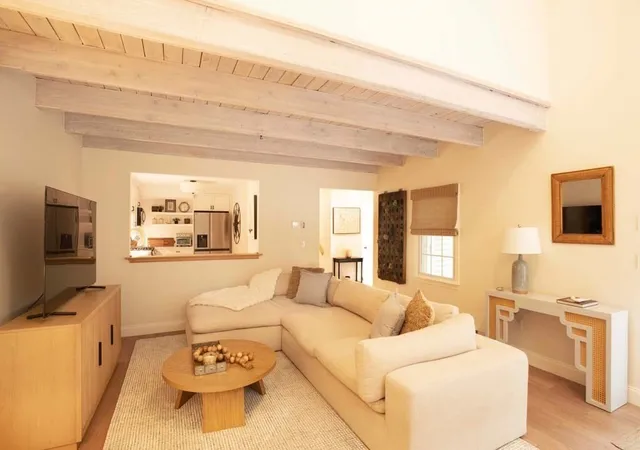 3rd image of 10 Center Pl #15, Orleans, MA 02653 | MLS# 73559292