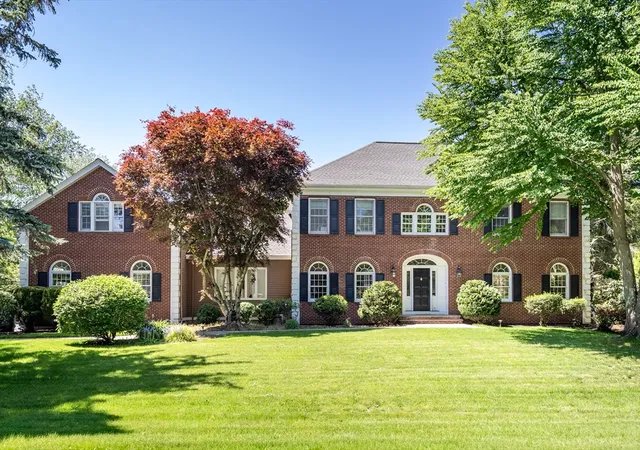 1st image of 34 Solomon Pierce, Lexington, MA 02420 | MLS# 73526300