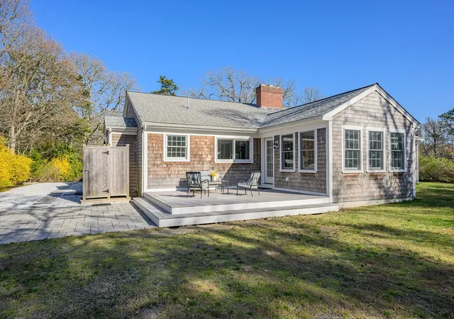 Photo 3 of Sale Pending at 393 Training Fld Rd, Chatham, MA 02633 | MLS# 73514379 | Listing updated on 2026-05-18