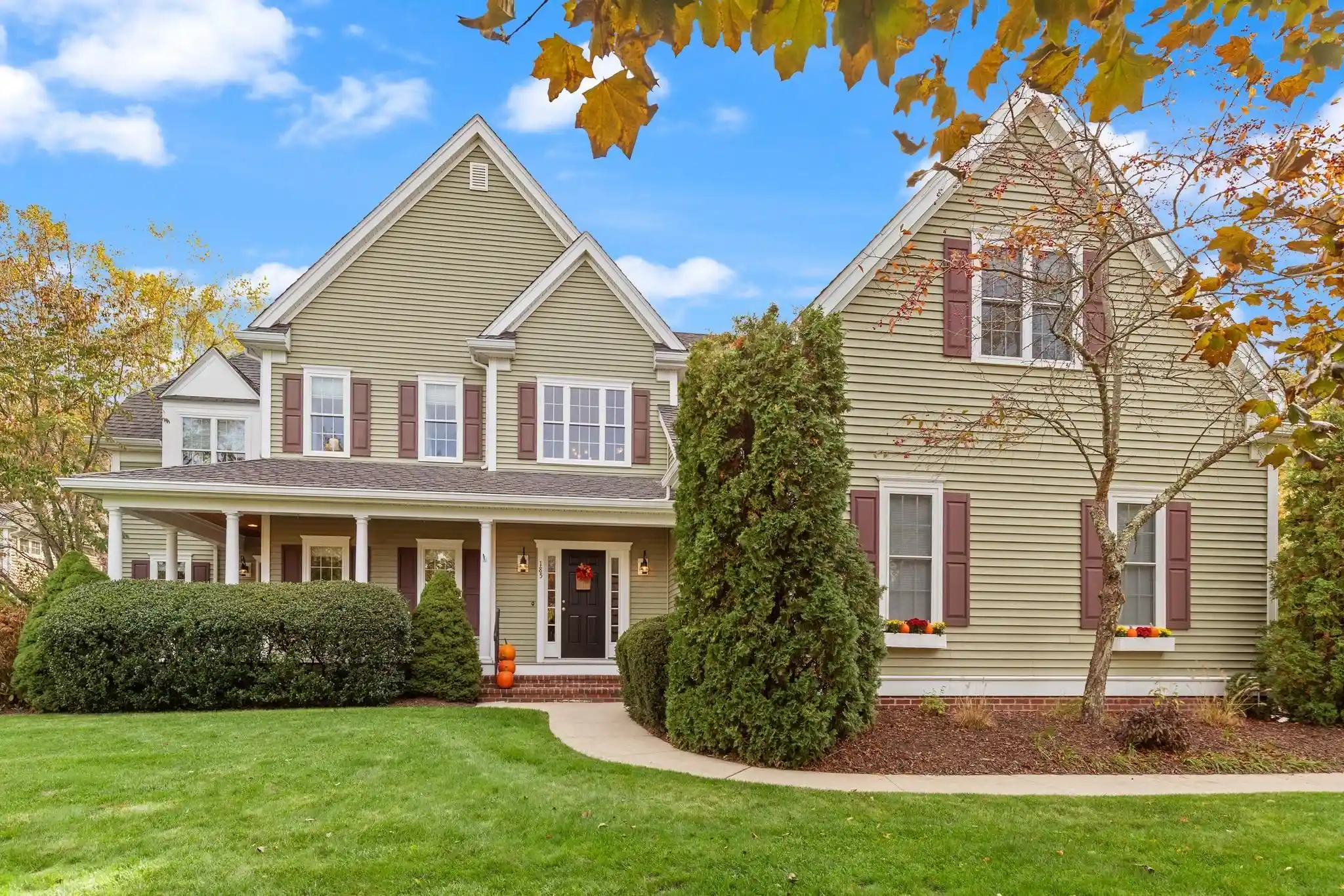 Single family home for sale at 185 Riverside Dr, Wrentham, MA 02093 | MLS# 73593883