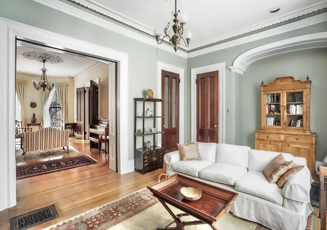 Homes for sale in Boston, MA | 108 Pembroke St, Boston, MA 02118 | MLS# 73510869