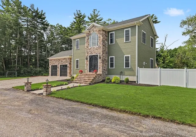 2nd image of 19 Katherine St, Acushnet, MA 02743 | MLS# 73565268