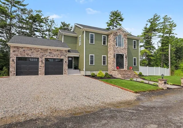 3rd image of 19 Katherine St, Acushnet, MA 02743 | MLS# 73565268