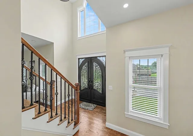 5th image of 19 Katherine St, Acushnet, MA 02743 | MLS# 73565268