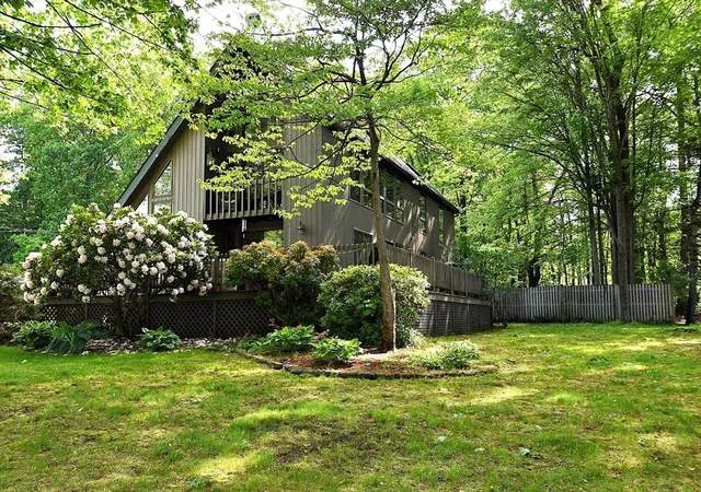 3rd image of 87 Norwood Ave, Leominster, MA 01453 | MLS# 73527295