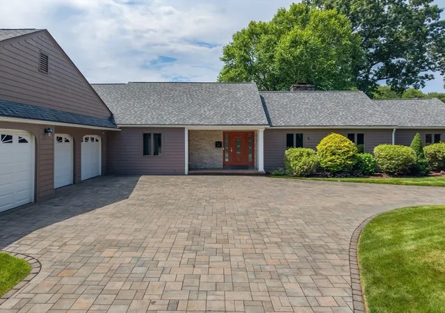 Photo 3 of Single family home for sale at 96 Prynnwood Rd, Longmeadow, MA 01106 | MLS# 73557502 | Listing updated on 2026-09-10
