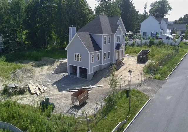3rd image of 4 Katie Ln, Groveland, MA 01834 | MLS# 73556533