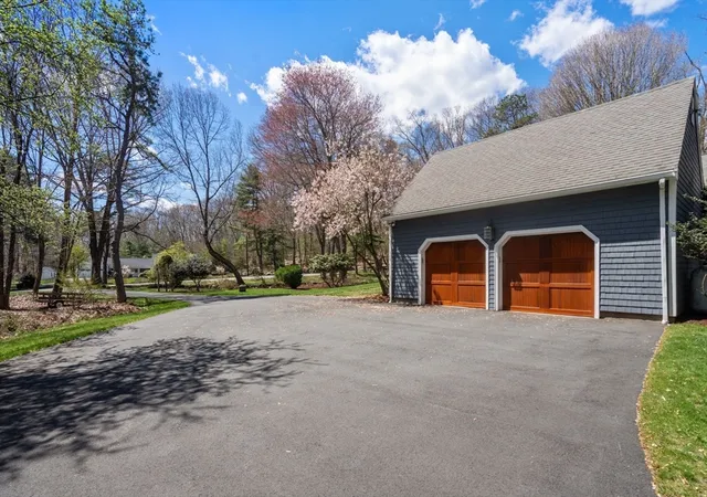 3rd image of 3 Bridle Path, Sherborn, MA 01770 | MLS# 73508240