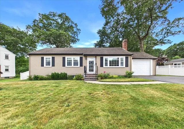Homes for sale in Canton, MA | 4 Anna Dr, Canton, MA 02021 | MLS# 73542012
