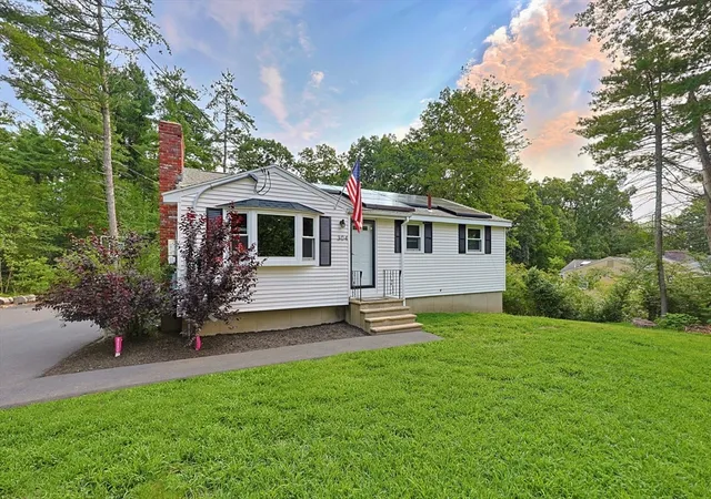 1st image of 304 Primrose Hill Rd, Dracut, MA 01826 | MLS# 73561721