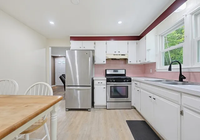 Photo 4 of Single family home for sale at 304 Primrose Hl Rd, Dracut, MA 01826 | MLS# 73561721 | Listing updated on 2026-09-13