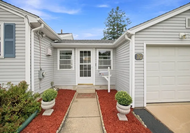 Photo 3 of Sale Pending at 70 Crestwood, Chicopee, MA 01020 | MLS# 73569752 | Listing updated on 2026-09-16
