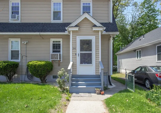 Homes for sale in Springfield, MA | 34 Preston St, Springfield, MA 01109 | MLS# 73522203
