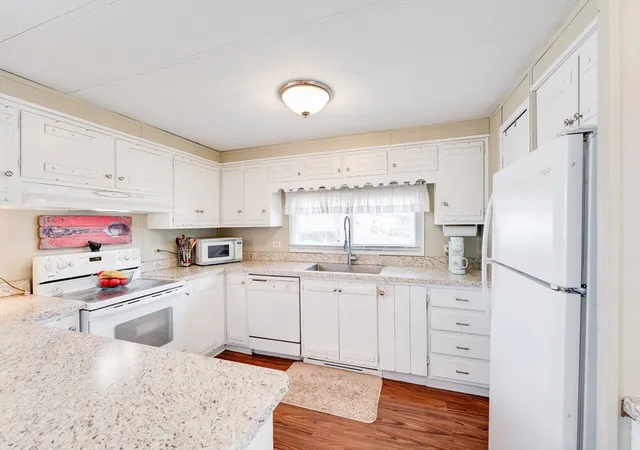 4th image of 18 Second Ave, Westfield, MA 01085 | MLS# 73556725
